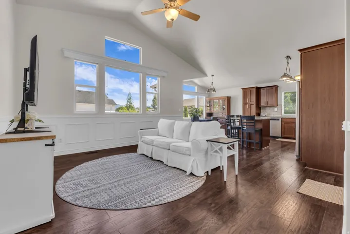 1173 Inverness Dr, Syracuse, Utah 84075