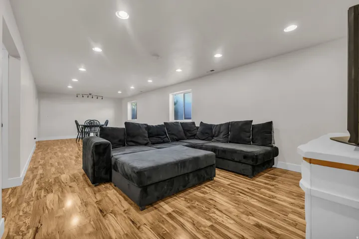 1173 Inverness Dr, Syracuse, Utah 84075