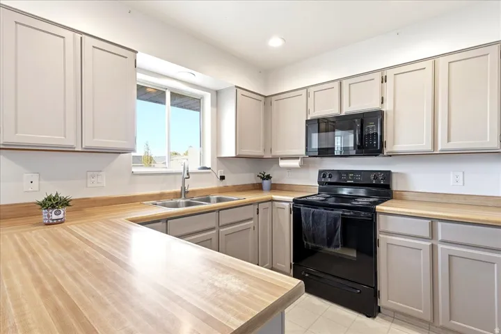 2544 W 12875 S, Riverton, Utah 84065