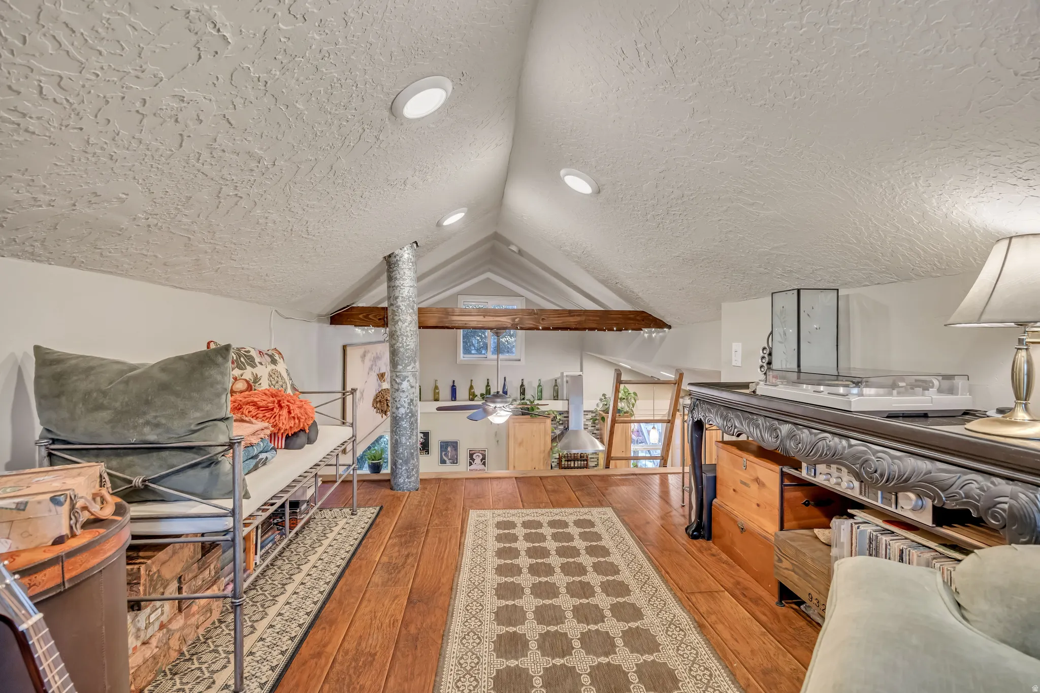 Bonus room