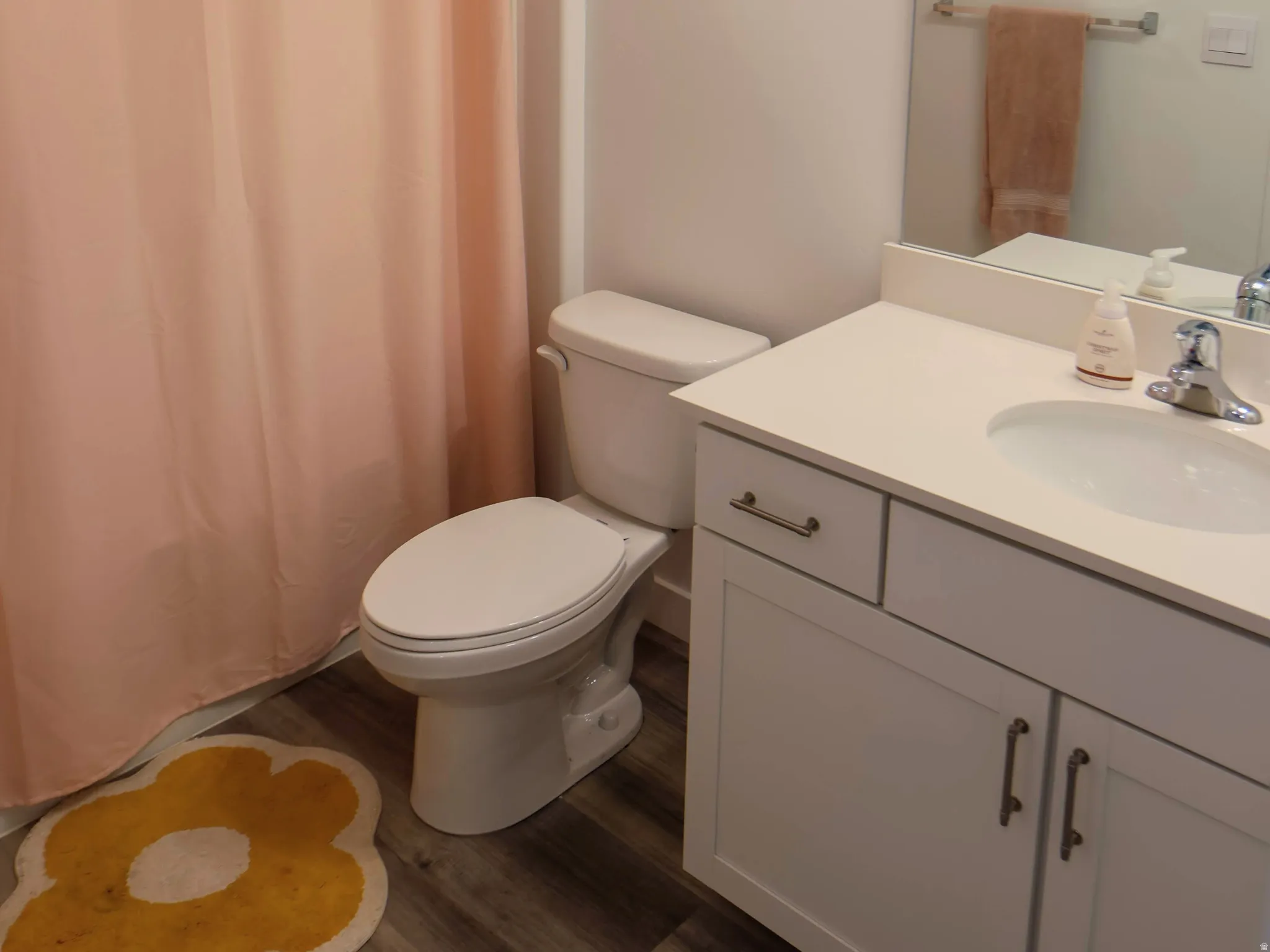 Full bathroom