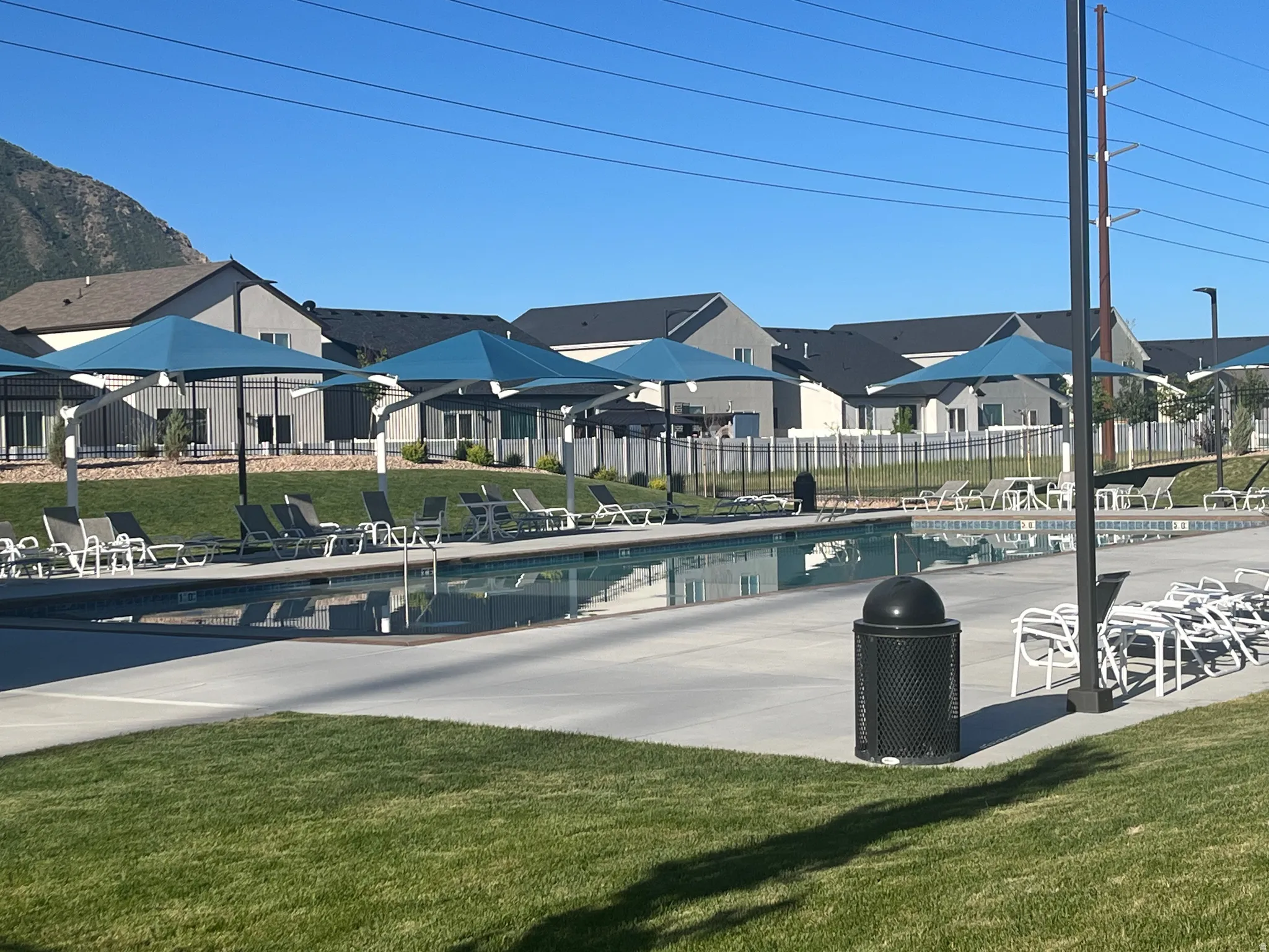 Community pool