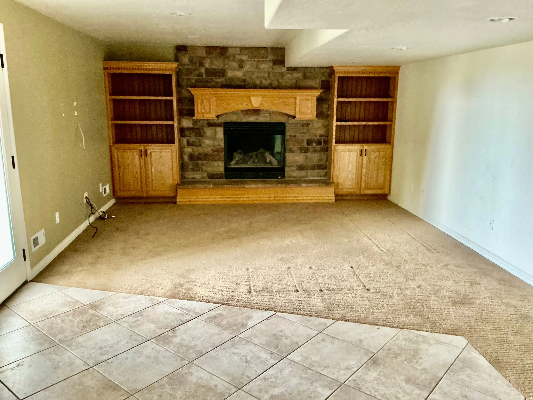 BASEMENT FAMILY ROOM
