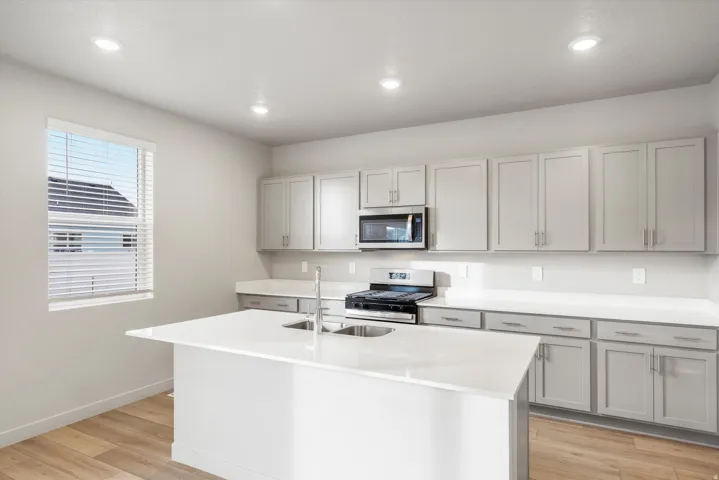**DISCLAIMER** Interior package may vary. Kitchen