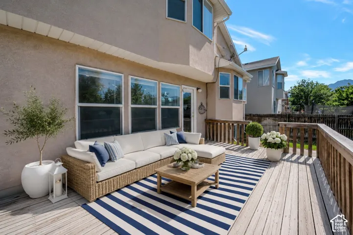 Vitually staged deck ideas