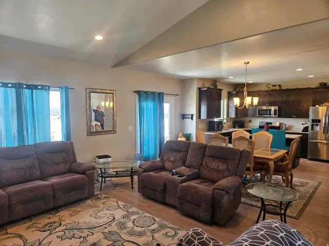 827 E Sunset View Rd, Grantsville, Utah 84029