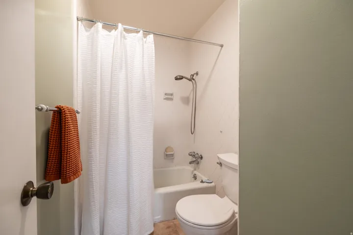4965 S 975 E, Salt Lake City, Utah 84117