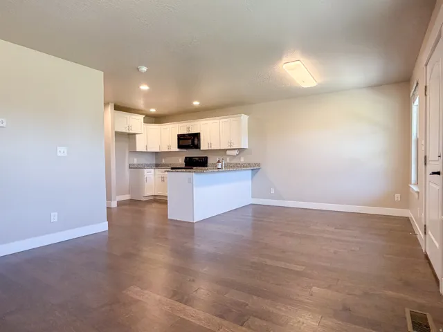 1848 E American Way #11, Eagle Mountain, Utah 84005