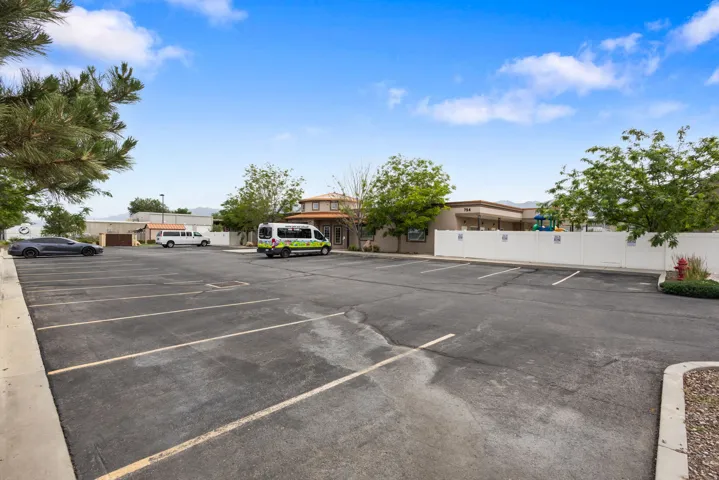 754 N Redwood Rd, North Salt Lake, Utah 84054