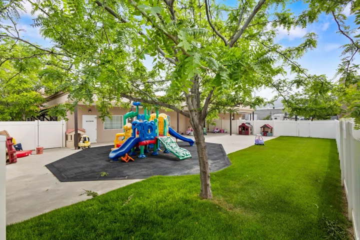 754 N Redwood Rd, North Salt Lake, Utah 84054