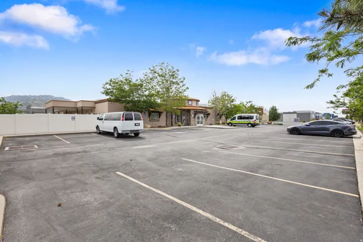 754 N Redwood Rd, North Salt Lake, Utah 84054