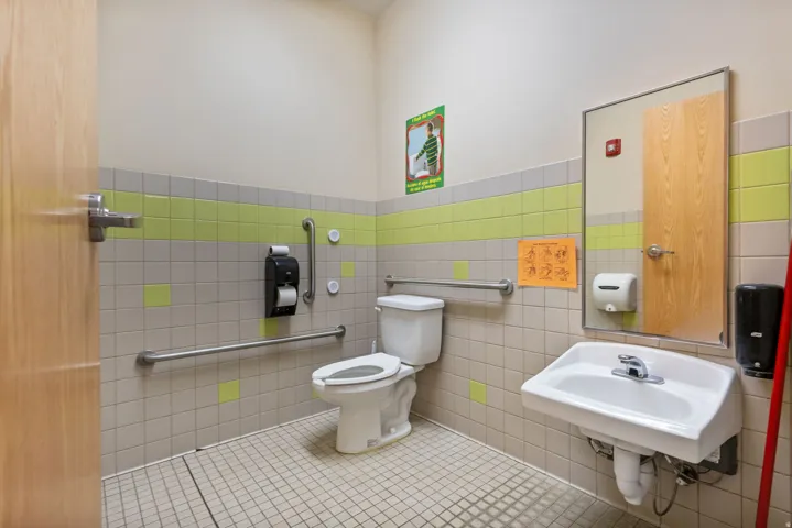 754 N Redwood Rd, North Salt Lake, Utah 84054