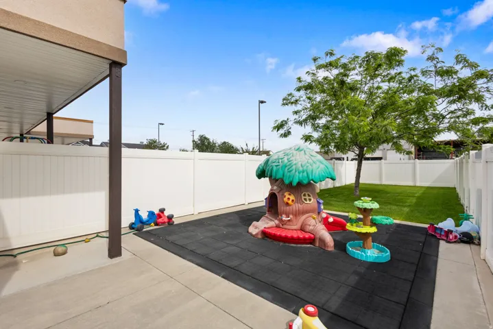 754 N Redwood Rd, North Salt Lake, Utah 84054