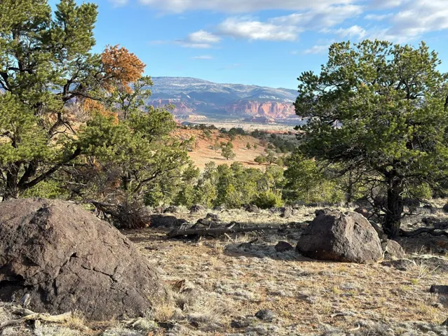 2196 E Teasdale Rd, Teasdale, Utah 84773