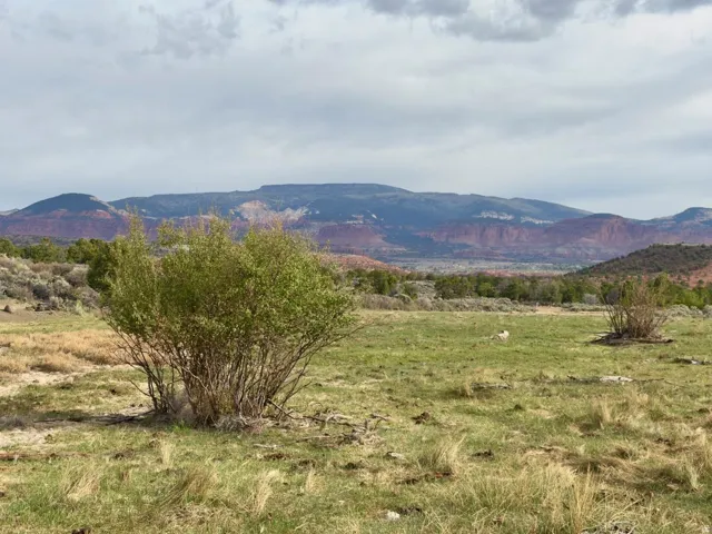 2196 E Teasdale Rd, Teasdale, Utah 84773
