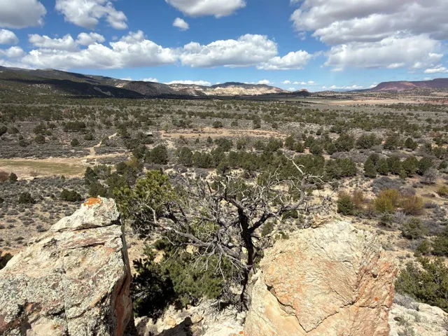 2196 E Teasdale Rd, Teasdale, Utah 84773