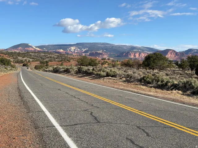 2196 E Teasdale Rd, Teasdale, Utah 84773