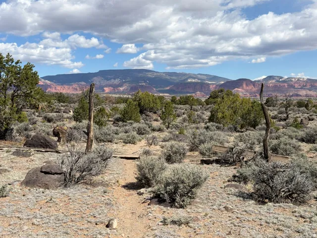 2196 E Teasdale Rd, Teasdale, Utah 84773