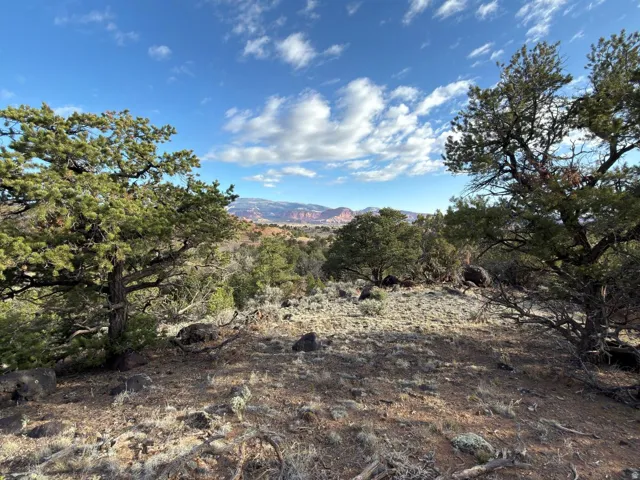 2196 E Teasdale Rd, Teasdale, Utah 84773