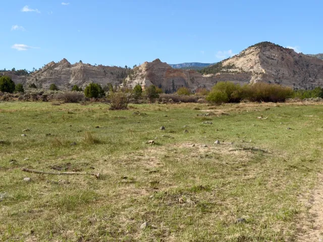 2196 E Teasdale Rd, Teasdale, Utah 84773