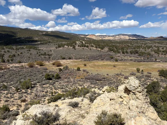 2196 E Teasdale Rd, Teasdale, Utah 84773