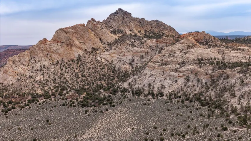 2196 E Teasdale Rd, Teasdale, Utah 84773