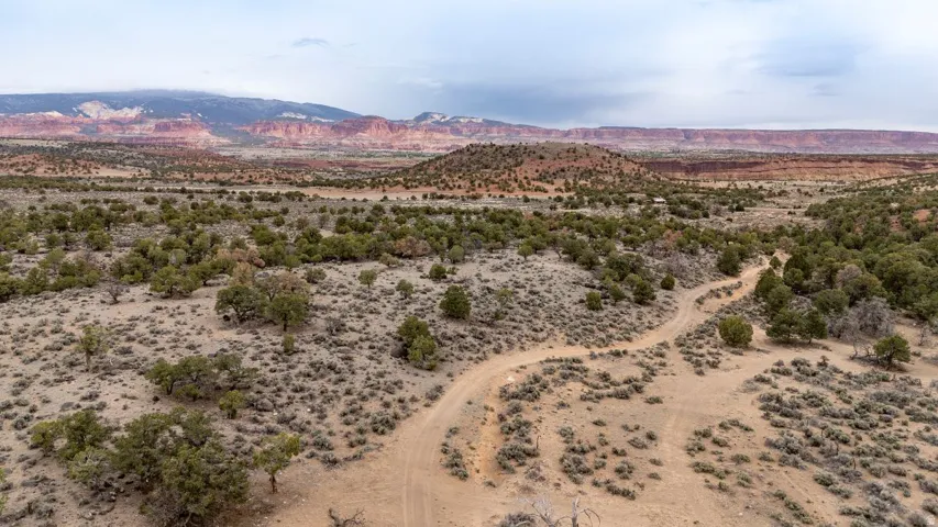 2196 E Teasdale Rd, Teasdale, Utah 84773