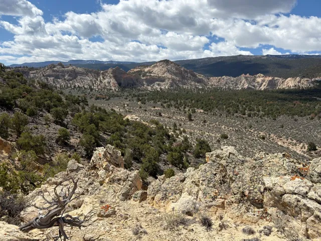 2196 E Teasdale Rd, Teasdale, Utah 84773
