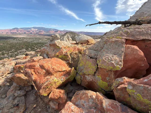 2196 E Teasdale Rd, Teasdale, Utah 84773