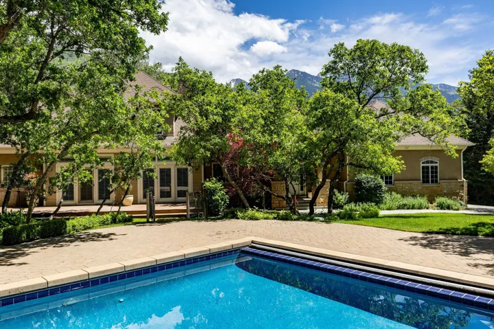 3450 E Hidden Oak Dr, Salt Lake City, Utah 84121