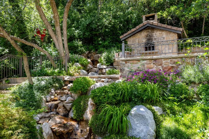 3450 E Hidden Oak Dr, Salt Lake City, Utah 84121