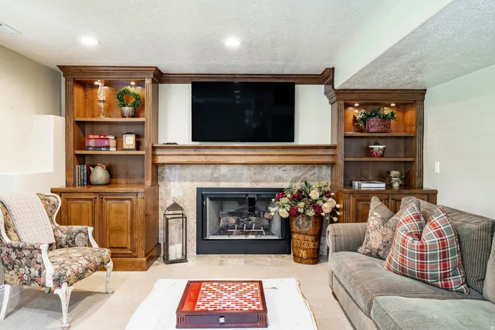 3450 E Hidden Oak Dr, Salt Lake City, Utah 84121