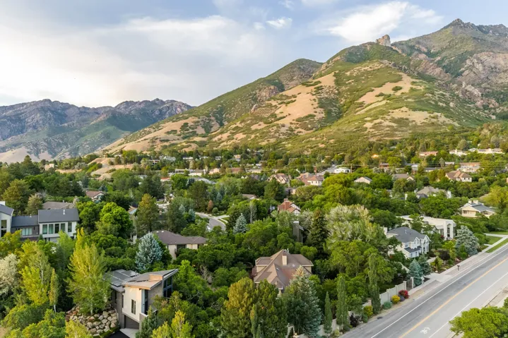 3450 E Hidden Oak Dr, Salt Lake City, Utah 84121