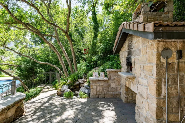 3450 E Hidden Oak Dr, Salt Lake City, Utah 84121