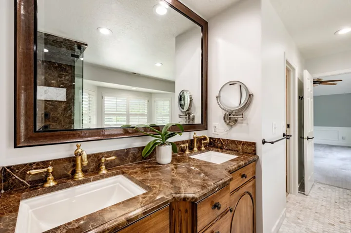 3450 E Hidden Oak Dr, Salt Lake City, Utah 84121