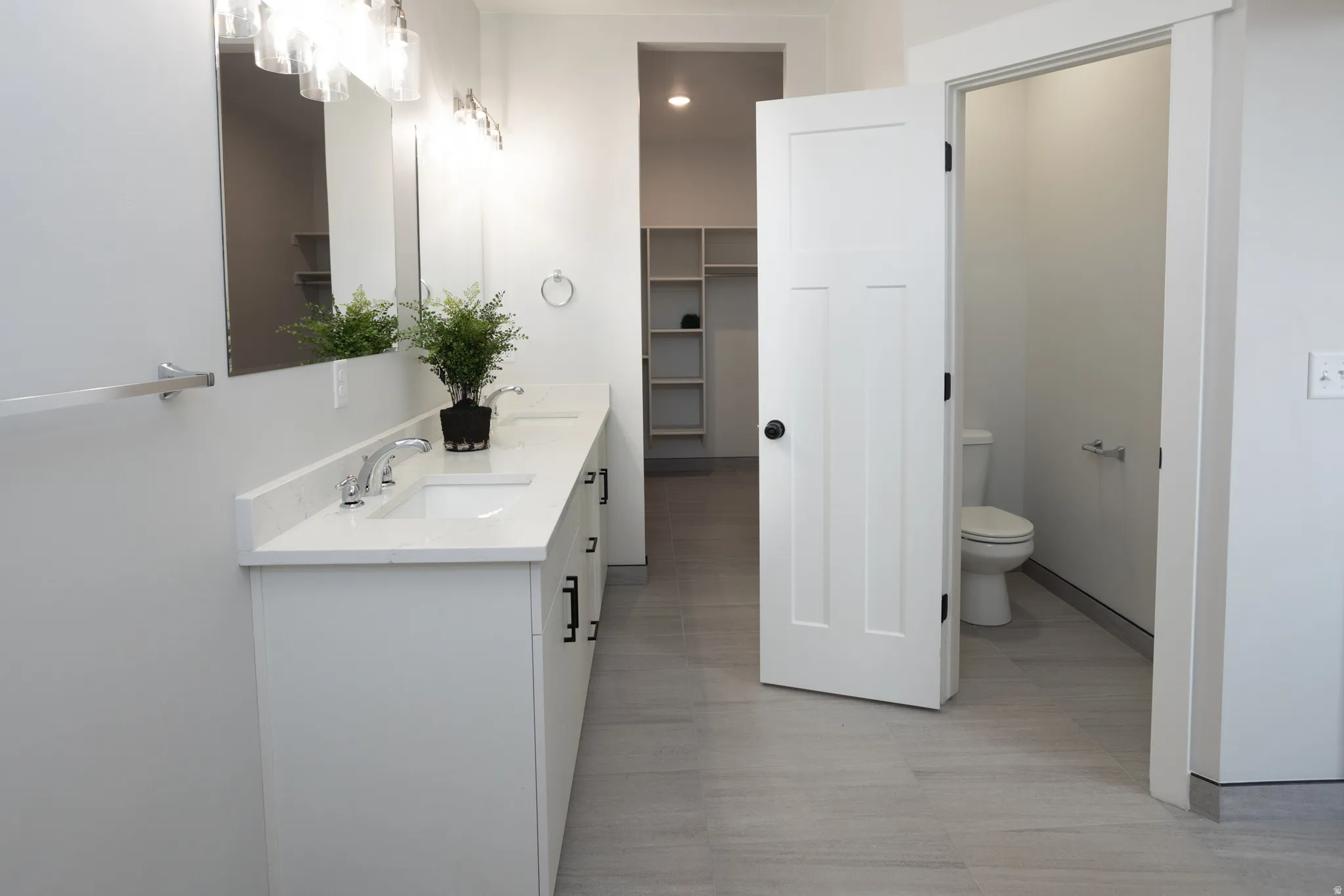 Master bath picture is from the Model. Interior floor plan may vary, same upgraded features