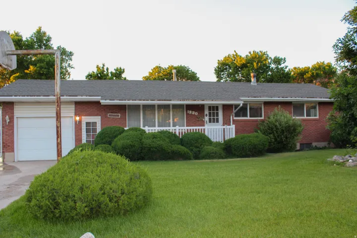 1230 E South Weber Dr, South Weber, Utah 84405