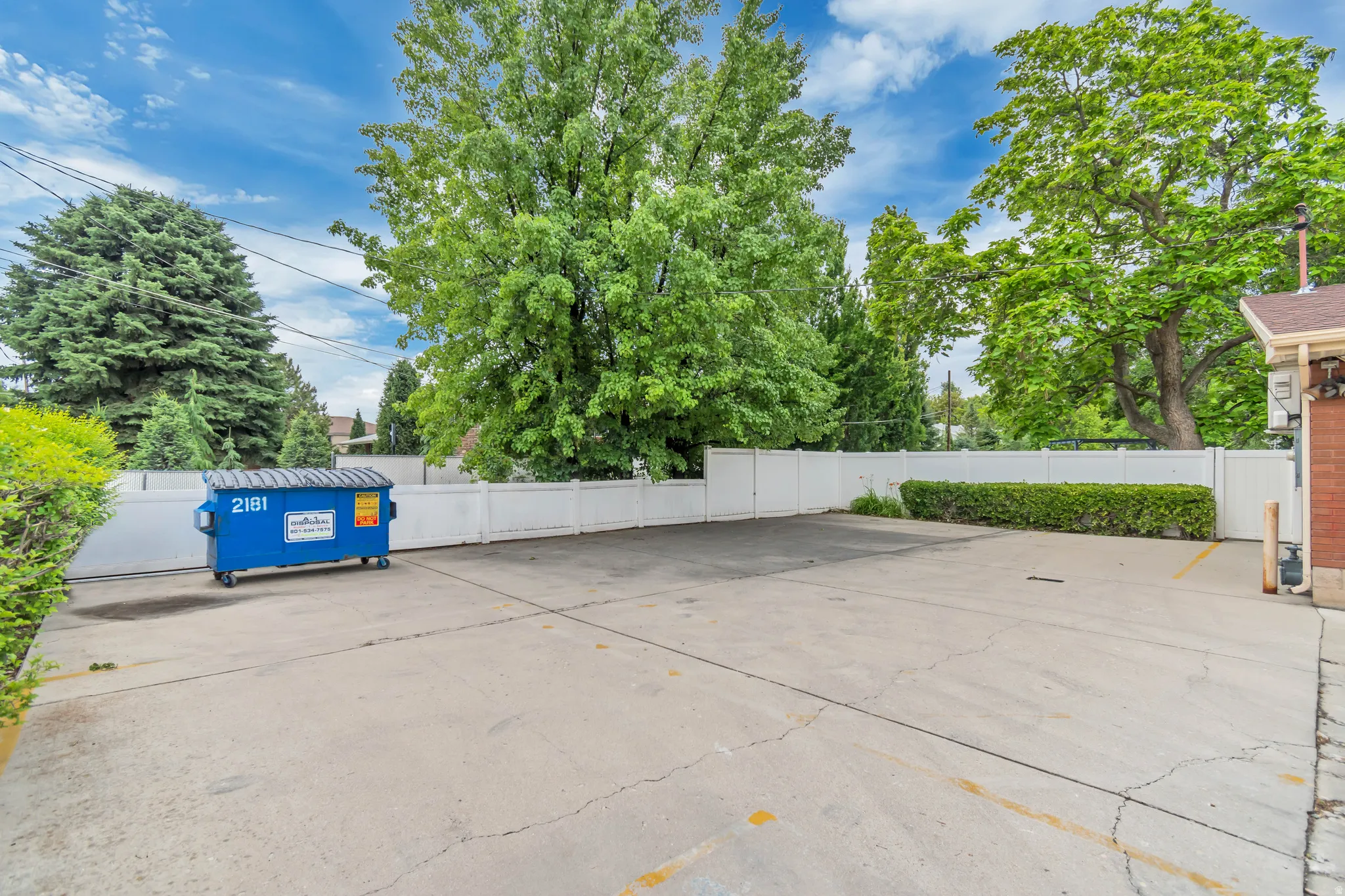 Expansive parking for RV or multiple cars