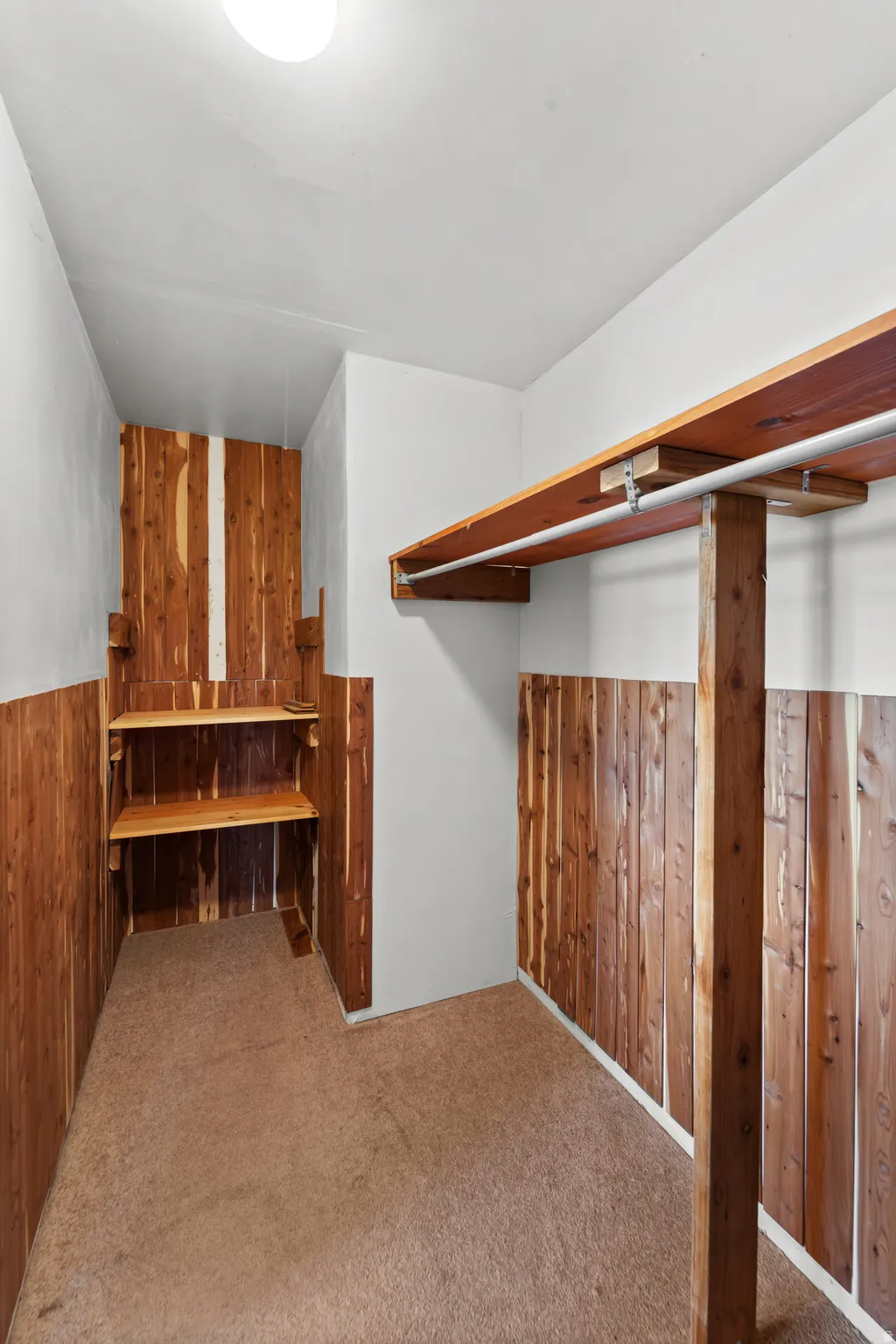 Walk in closet