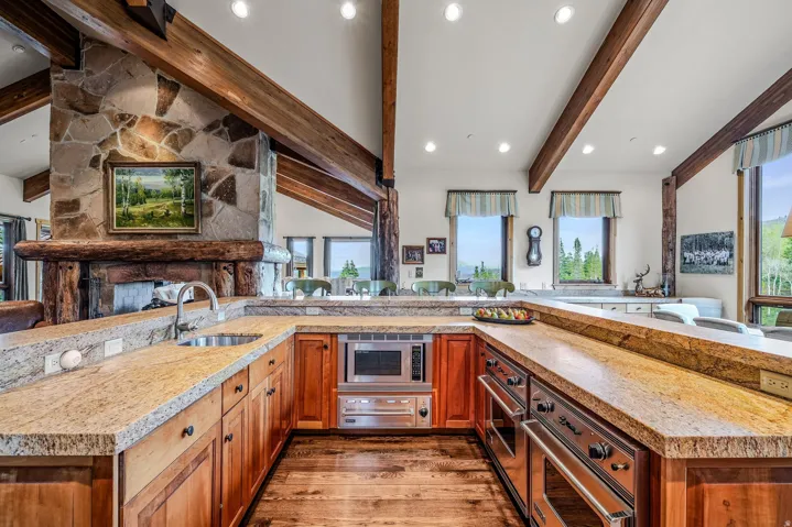 21 White Pine Canyon Rd, Park City, Utah 84098