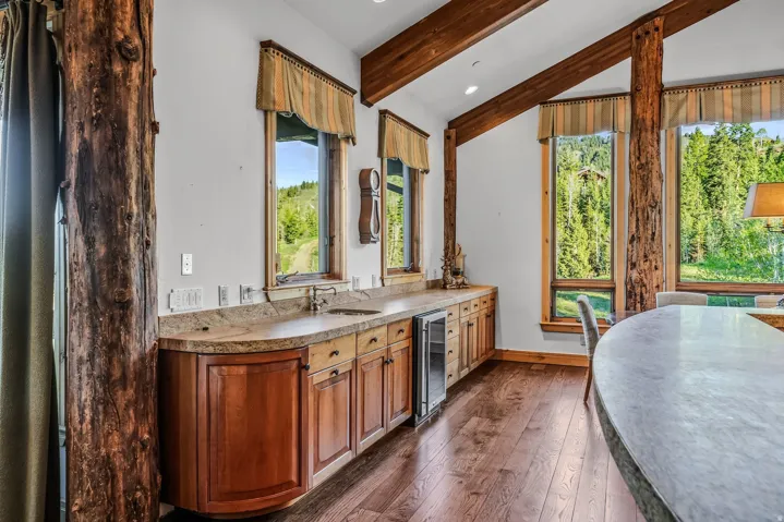 21 White Pine Canyon Rd, Park City, Utah 84098