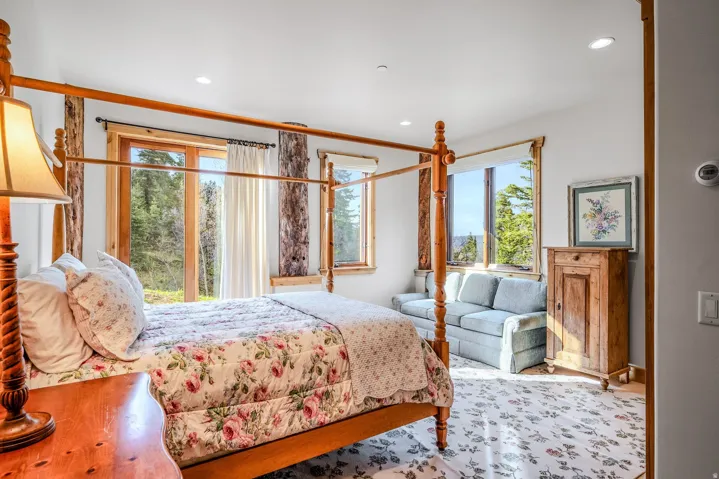 21 White Pine Canyon Rd, Park City, Utah 84098