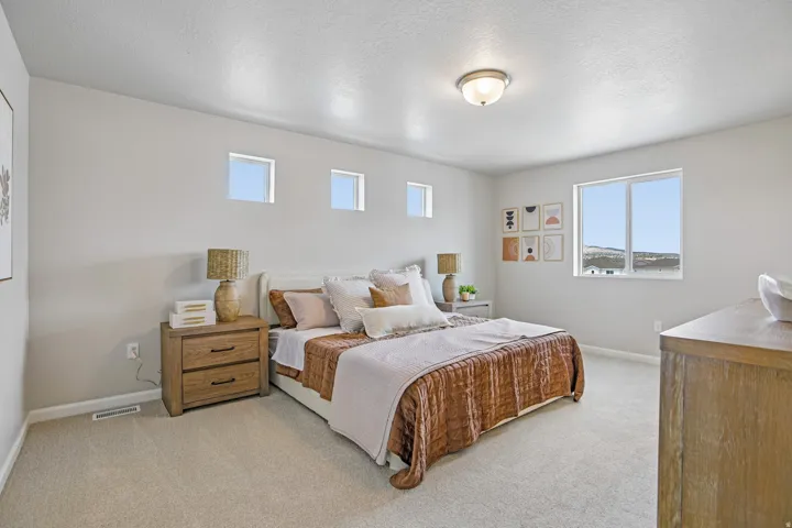 17 N Jordan River Way, Saratoga Springs, Utah 84045