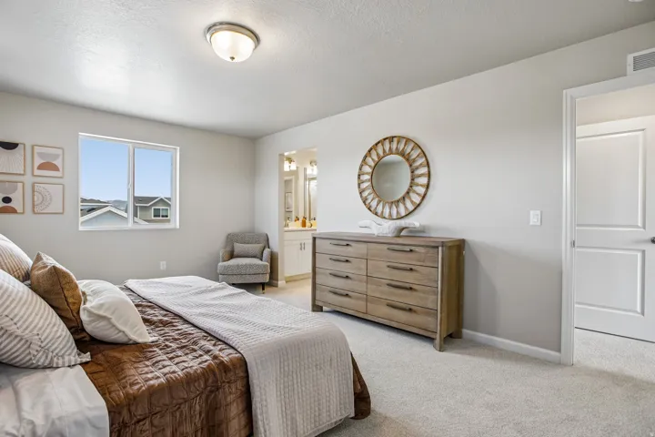 17 N Jordan River Way, Saratoga Springs, Utah 84045