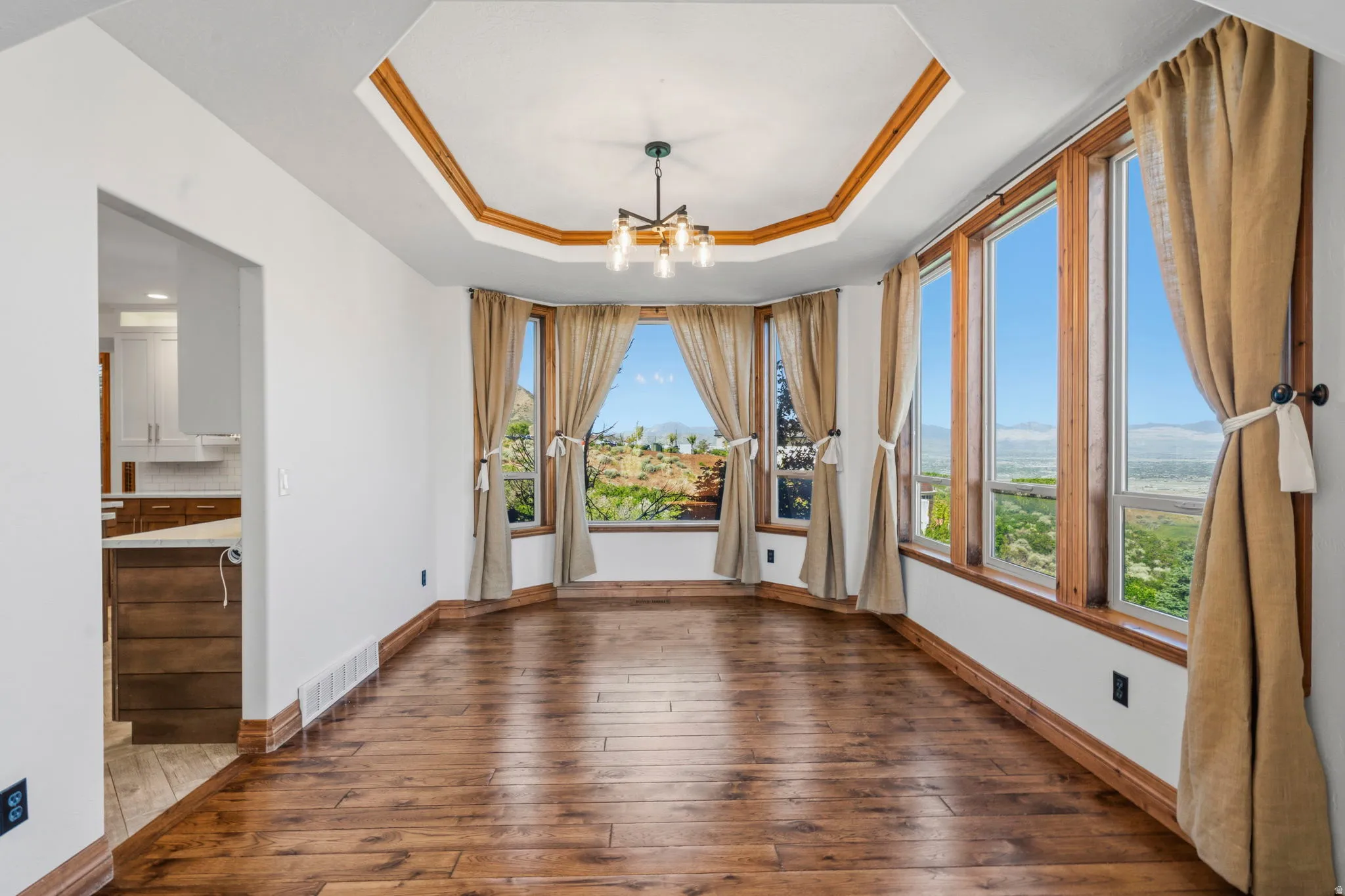 Dining area with incredible valley views.