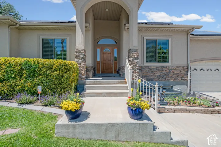 12384 S Overlook Ct, Riverton, Utah 84065