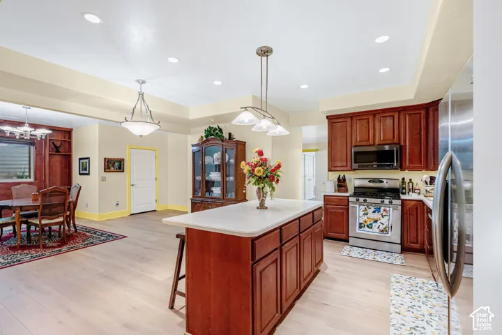 12384 S Overlook Ct, Riverton, Utah 84065