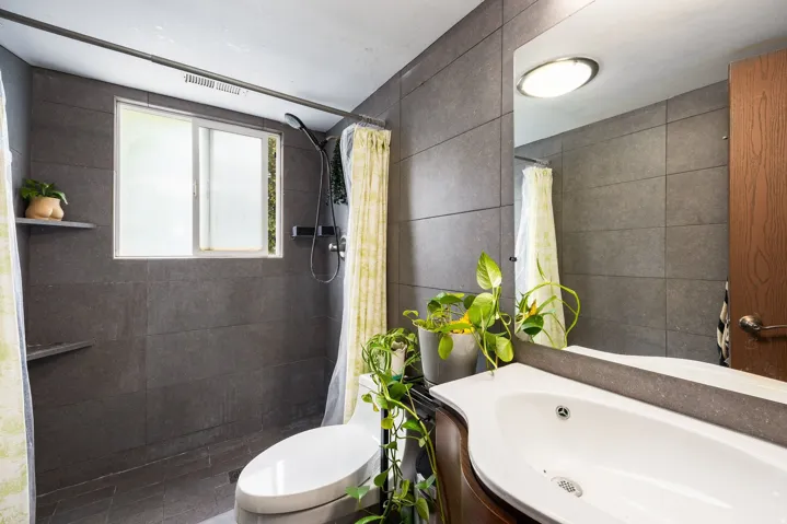 131 S 1000 E #4, Salt Lake City, Utah 84102