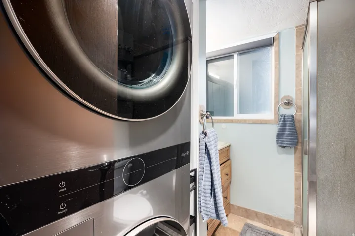 131 S 1000 E #4, Salt Lake City, Utah 84102