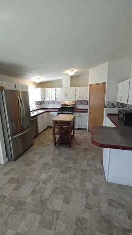 100 N 200 W, Henrieville, Utah 84736